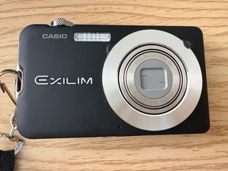 Compact Casio Exilim EX-S10 digital camera