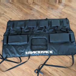 Race Face T2 Tailgate Pad