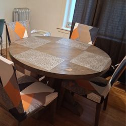 Dinning Table 4 Chair With Covers. Off White Underneath Good Condition plus 