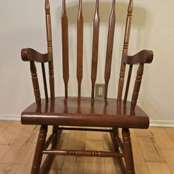 Rocking Chair Solid Wood - Classic Style 