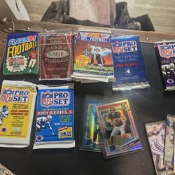 FOOTBALL CARD LOT