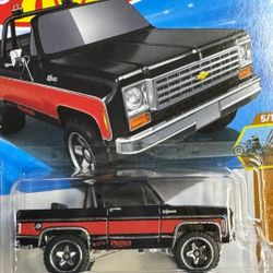 HOT WHEELS  CHEVY BLAZER 75 CUSTOM 