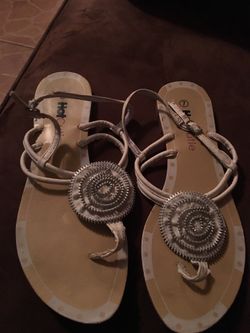 Women sandals