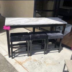 Brand New Table With 3 Stools  White & Black $319 FREE LOCAL DELIVERY & SET UP ORDER HERE PAY UPON DELIVERY LITTLE SHOWROOM  ITEM NOT IN SHOWROOM 3 MO