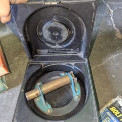 WOODS POWER GRIP SUCTION HANDLE IN CASE 