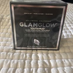 GLAMGLOW YOUTH MUD Face Mask