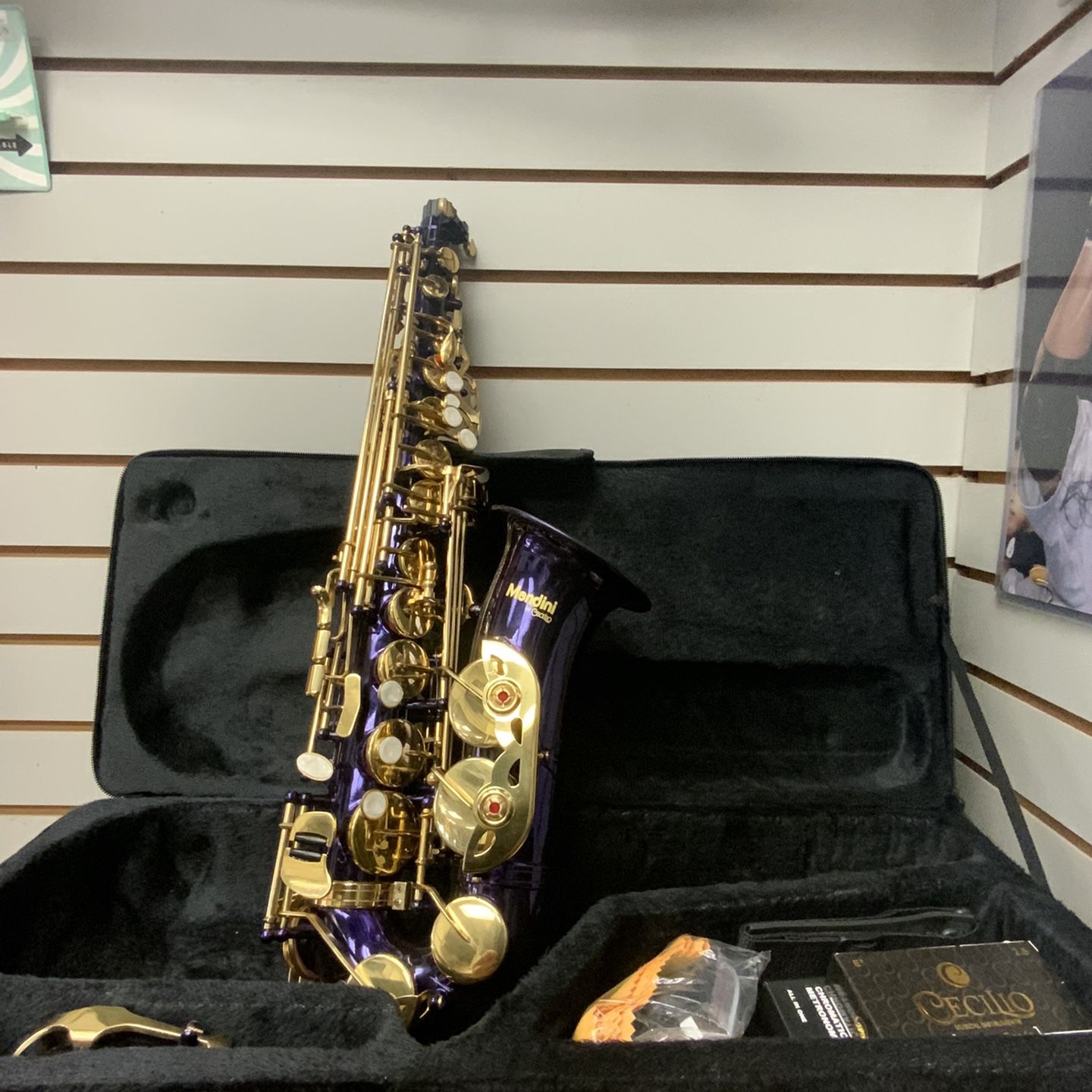 Mendini by Cecilio Eb Alto Sax  , Case , Mouthpiece , Pocketbook , MAS-RL Purple Lacquer E Flat Saxophone