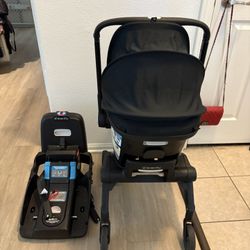 Evenflo Dual Shyft Stroller/car seat 