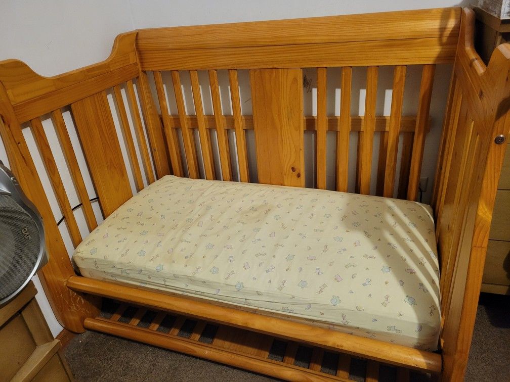 3-in-1 convertible crib/toddler bed/adult bed