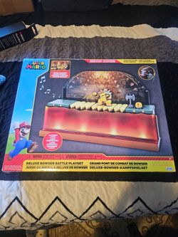 Super Mario Nintendo Deluxe Bowser Battle Playset with Lights and Sounds, 2.5 Inch Bowser Action Figure Included