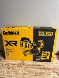 New & Sealed! DEWALT DCN45RND1 20V MAX XR Cordless 15° Coil Roofing Nailer Kit