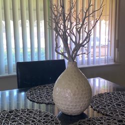 Cute Vase Decore