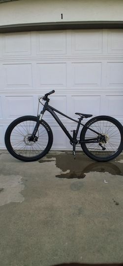Dirt jumper (powder coat) different color on the sun