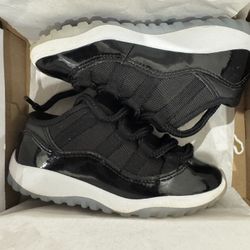 Jordan 11 Low Toddler