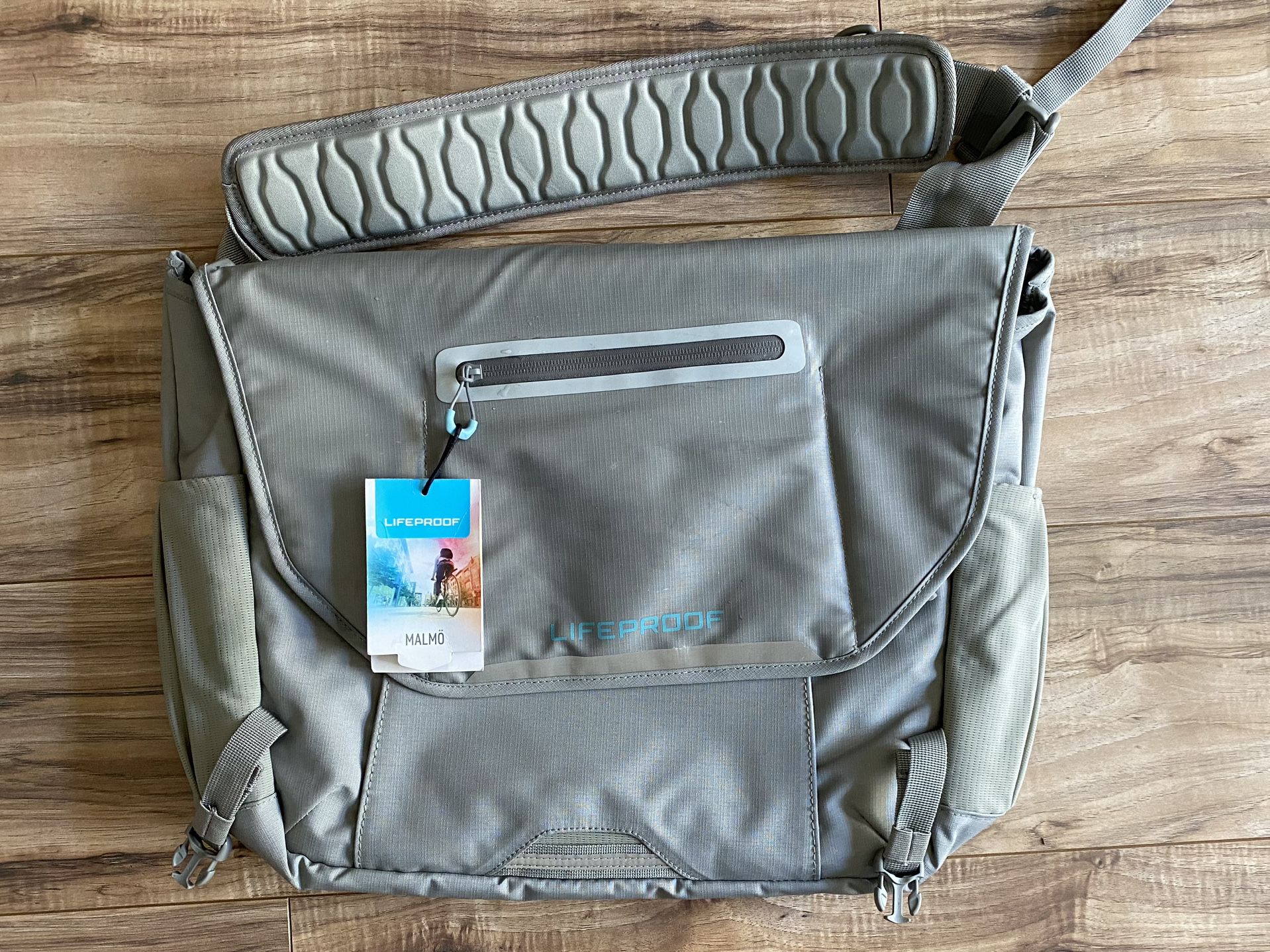 Lifeproof Malmo Messenger Bag Tumi Rimowa Supreme