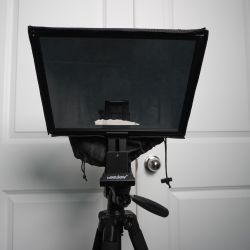 Desview T12S Teleprompter