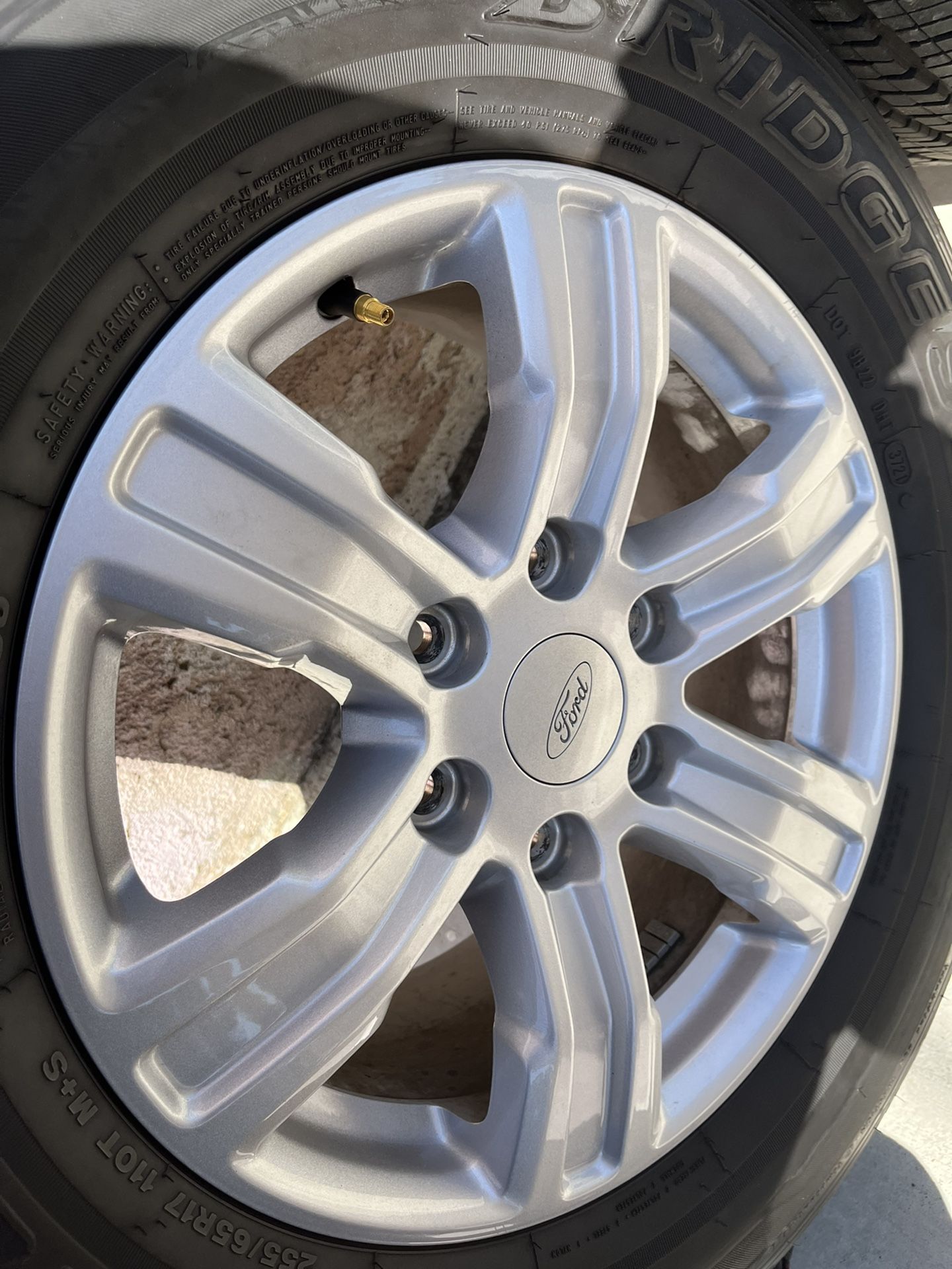 FORD Complete Set 17” FORD 6 Lug Pattern and Tires 255/65R17 Like New