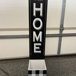 Welcome Sign w/plant holder