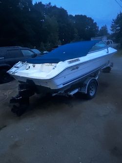 Boat 🛥️ sea ray signature 170 bow rider