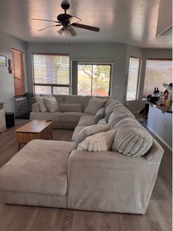 Large Sectional sofa (grey)