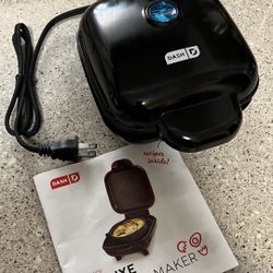 Dash Nonstick Ceramic/Metal Egg Bite Maker with 1 Silicone Cups and Recipe Guide