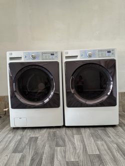 Kenmore washer and gas dryer laundry set