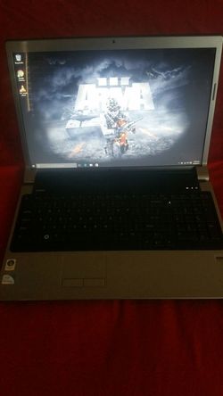 Dell Studio Laptop 500g HD 4 Gb ram