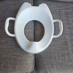 Asiento Para Baño 5 Dolares Cada Uno