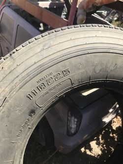 Tires 11R22.5