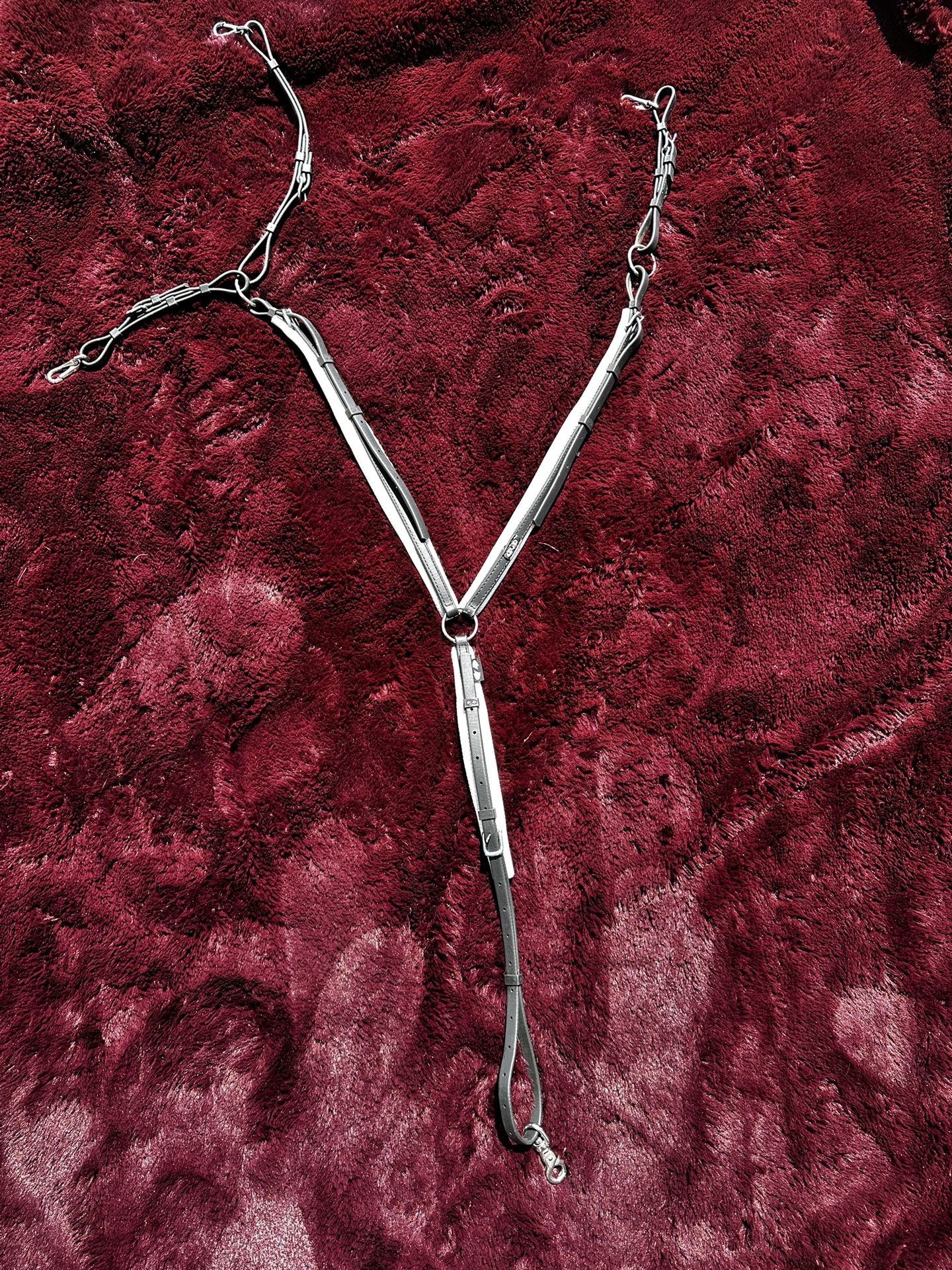 English Breast Collar