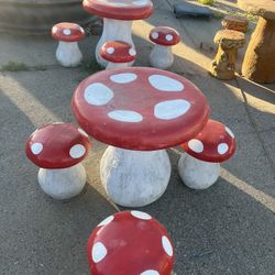 Concrete Table With 4 Stools 