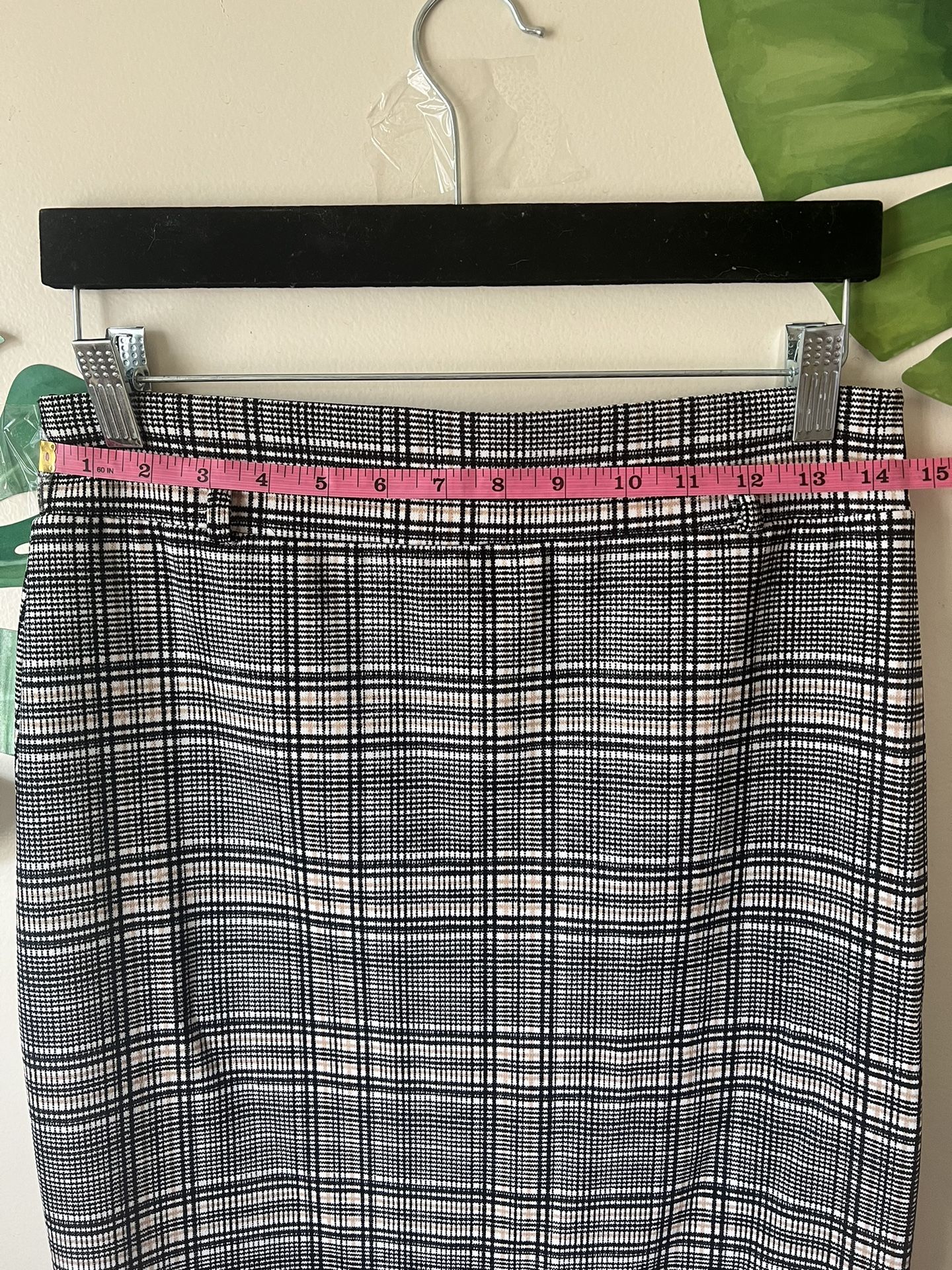 Plaid Mini Pencil Skirt