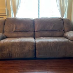2 recliners