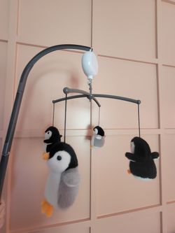 Penguin Baby Mobile (DIY)