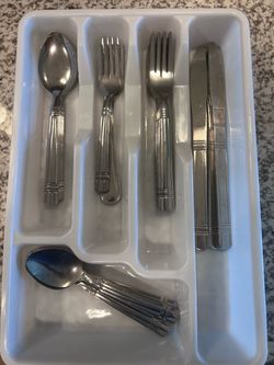 Silverware Set With Tray