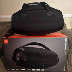 JBL BOOMBOX 3 WiFe New Sealed With New Case 