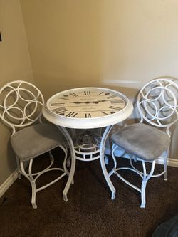 Unique Clock Table & Chair Set – Vintage Café Style
