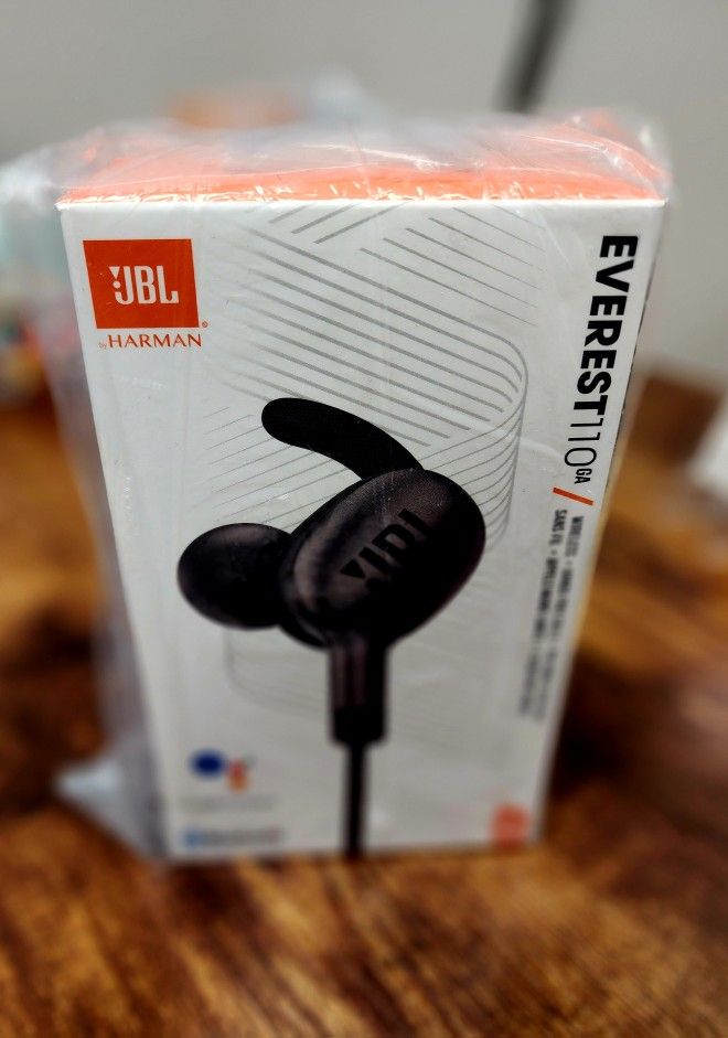 JBL Earbuds EVEREST 110 