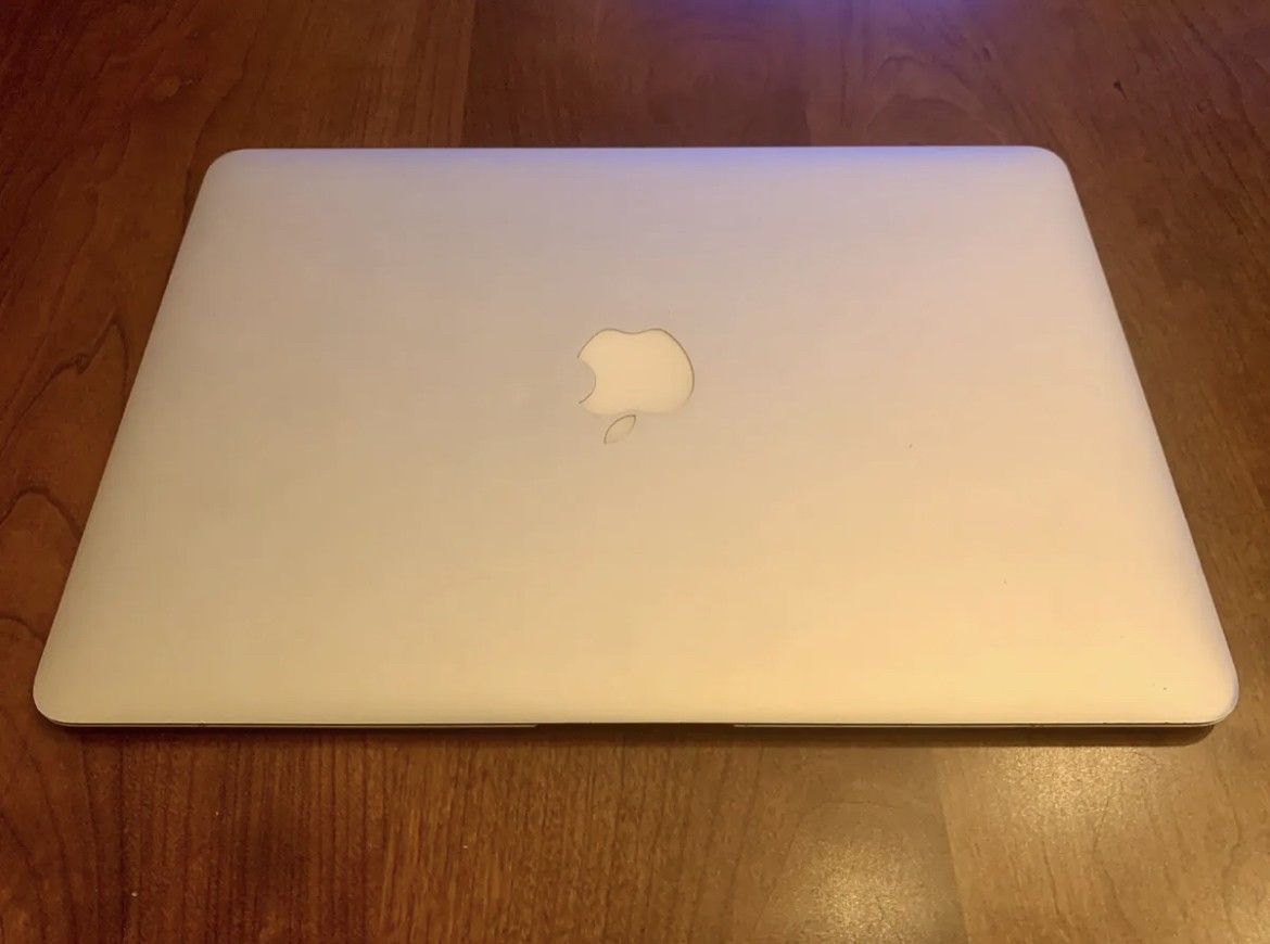 MacBook Air Fully Loaded 4 Recording/Film/Videos/ProTools/LogicX/Ableton/Adobe/Waves/Antares/FinalCut/Flstudio & More.!