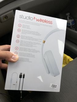 Brand new sealed beats studio 3 noise canceling