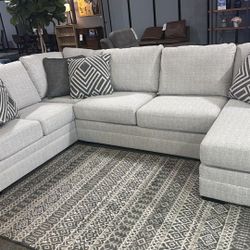 OM• $38 Initial • Brand New Koralyyn Sectional With Chaise 