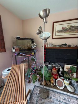Floor lamp