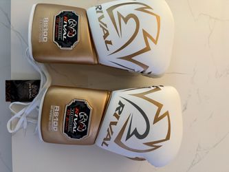 Rivals RS100 Boxing Gloves
