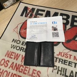 LV Wallet Brazza Wallett