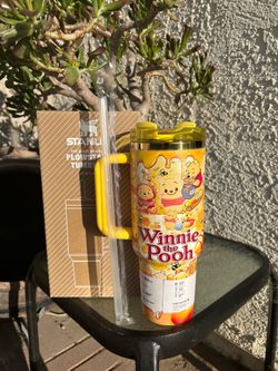 Winnie The Pooh Honey Comb NEW 40 oz Tumbler