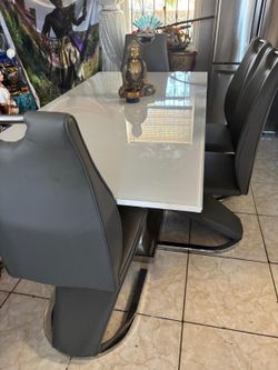 Juego de mesa para la cocina
