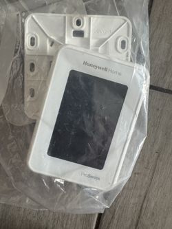 Honeywell home Pro Series Thermostat