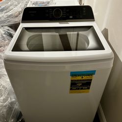 Brand New Frigidaire Washer & Dryer with Warranty