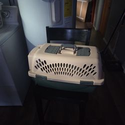 Small cat carrier