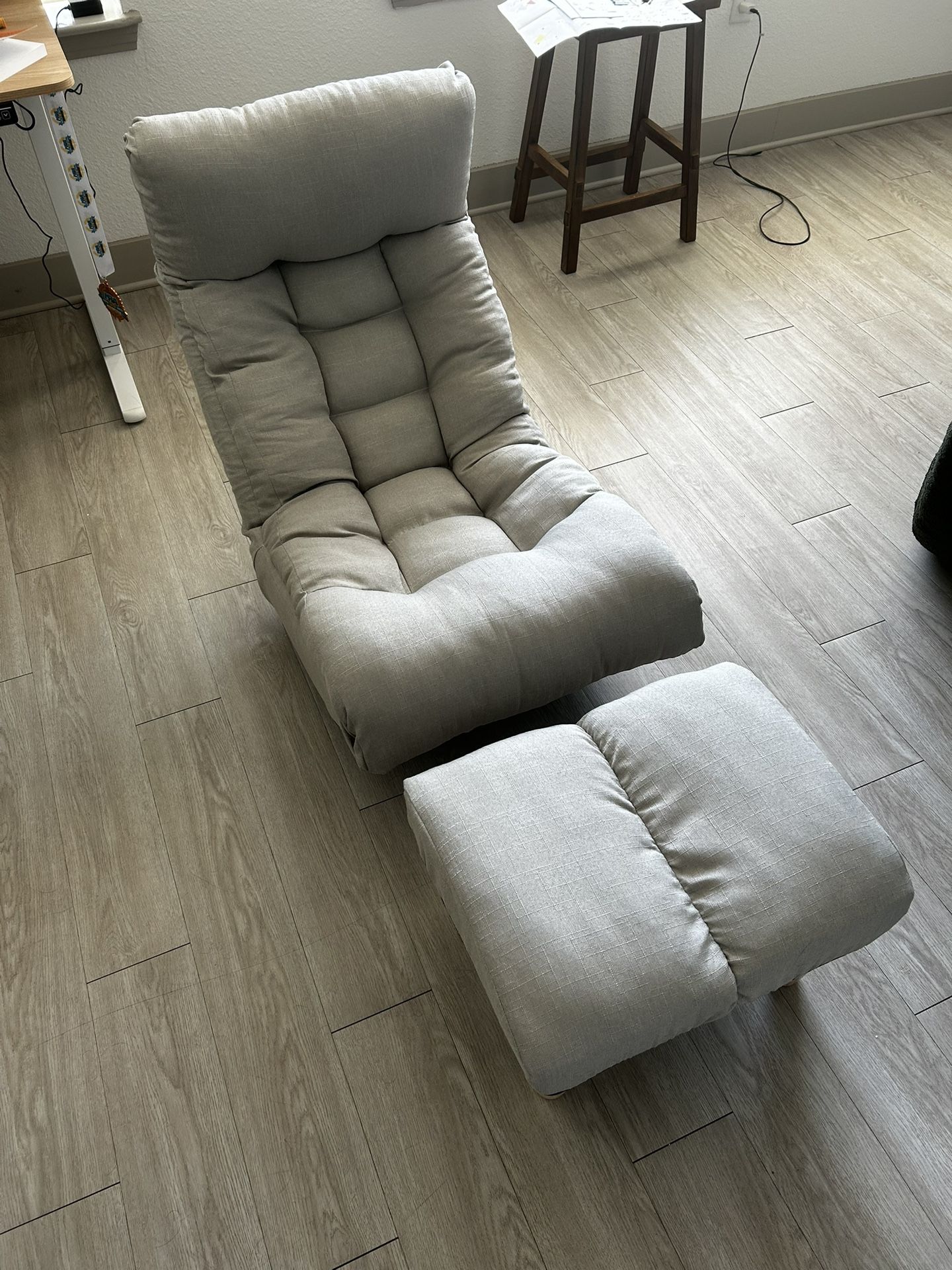 Reclining Chair With Ottoman
